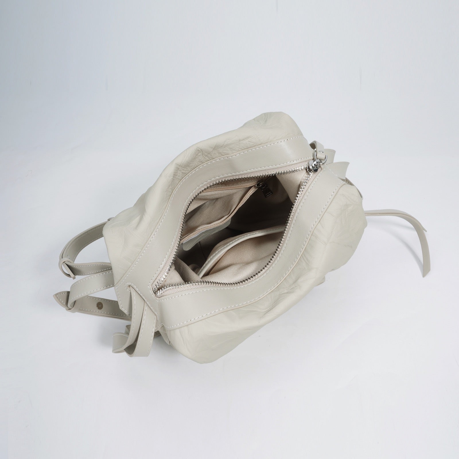 Élyrane Plissé Convertible Leather Bag - Lync Nova